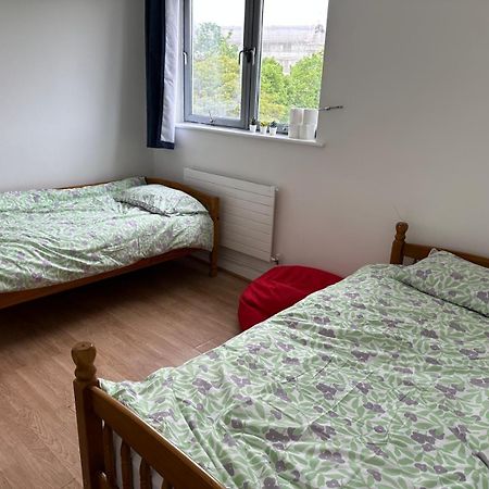Newbury3 Appartement Londen Buitenkant foto