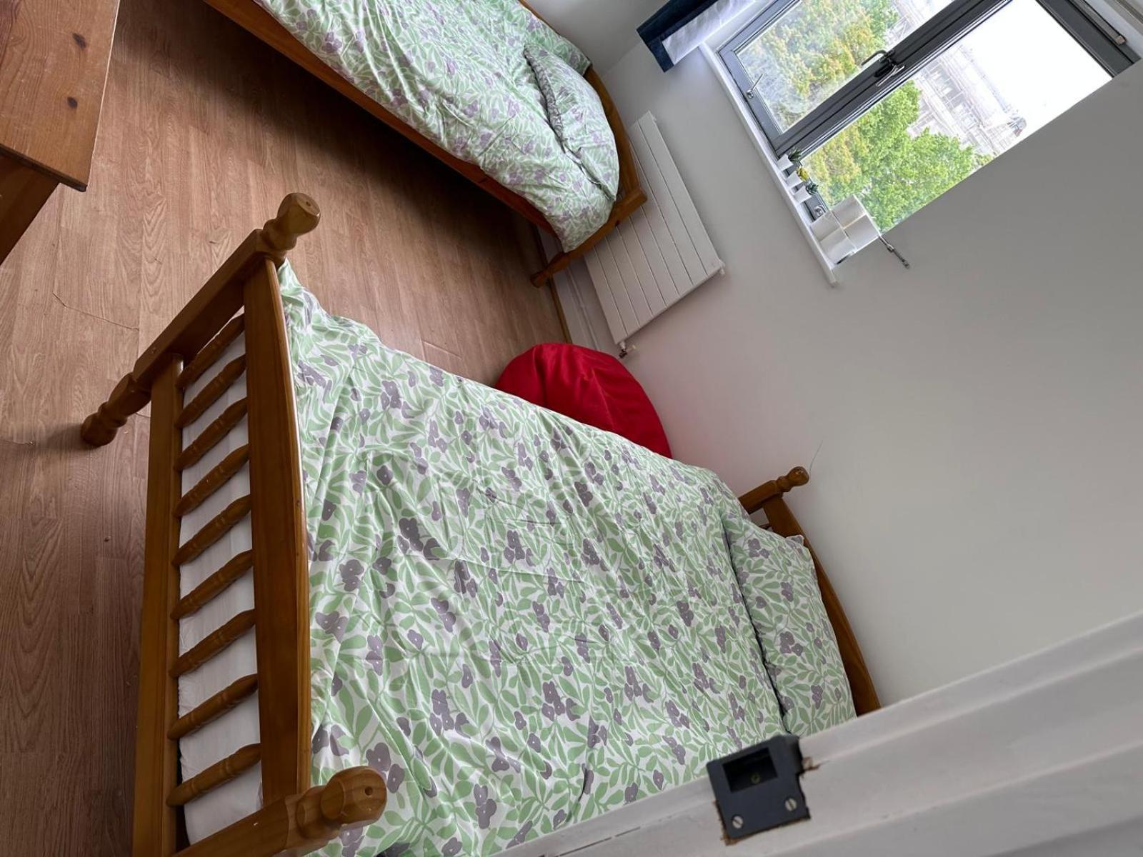 Newbury3 Appartement Londen Buitenkant foto