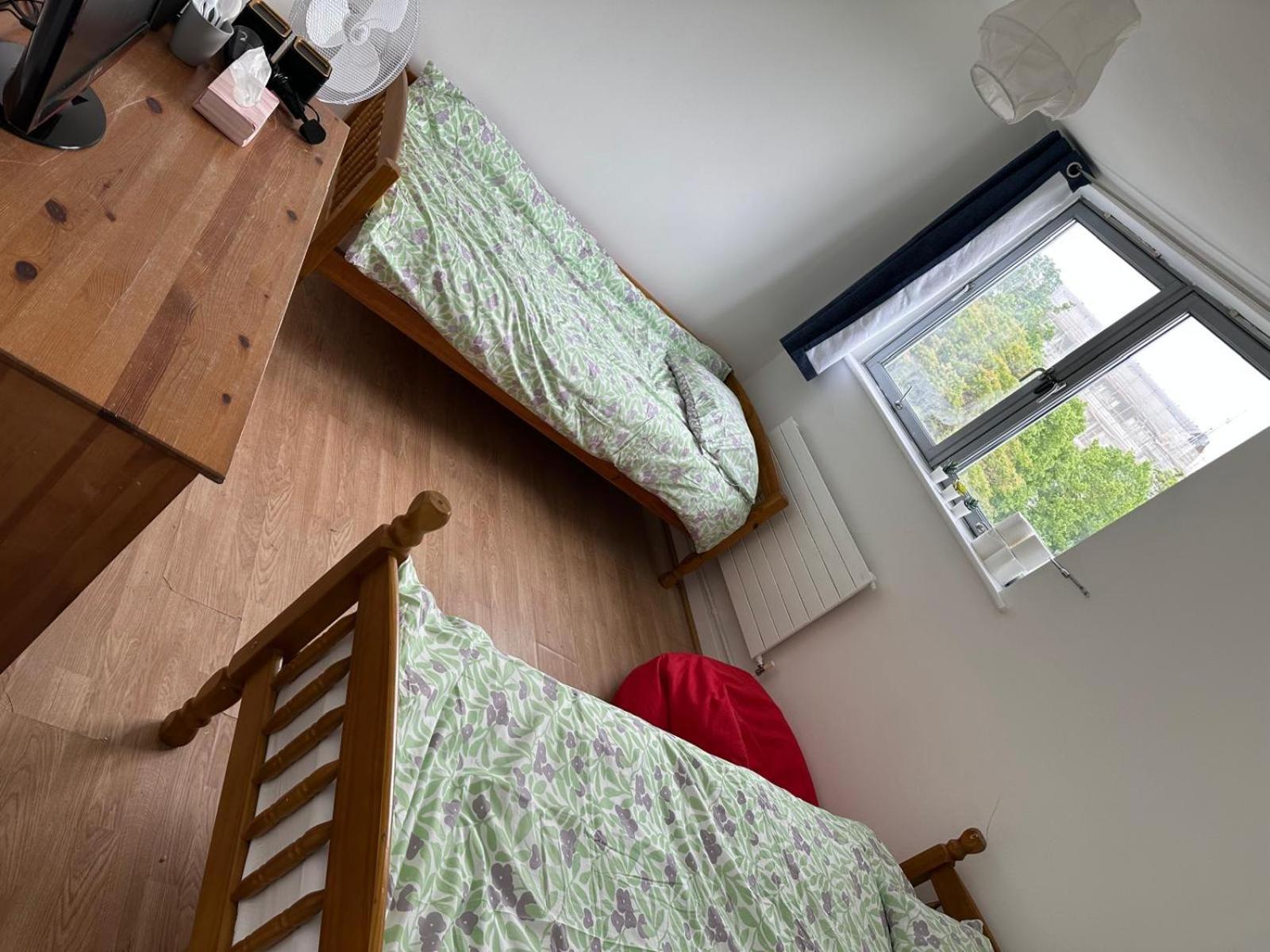 Newbury3 Appartement Londen Buitenkant foto