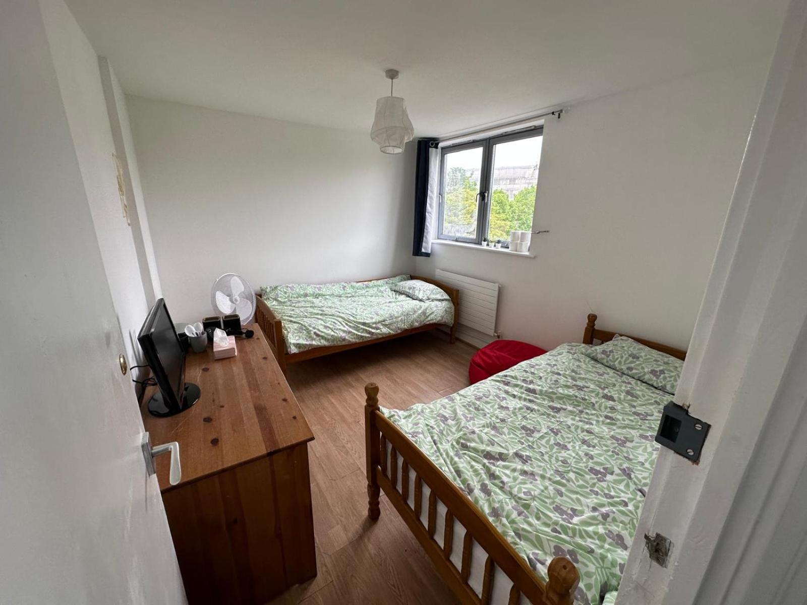 Newbury3 Appartement Londen Buitenkant foto